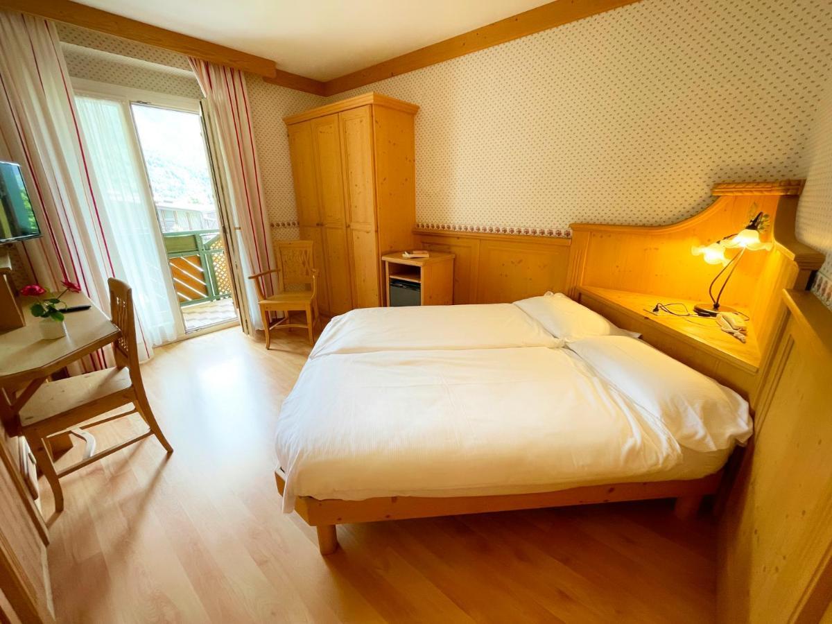 Alledolomiti Boutique Lake Hotel - Adults Friendly Molveno Exterior photo