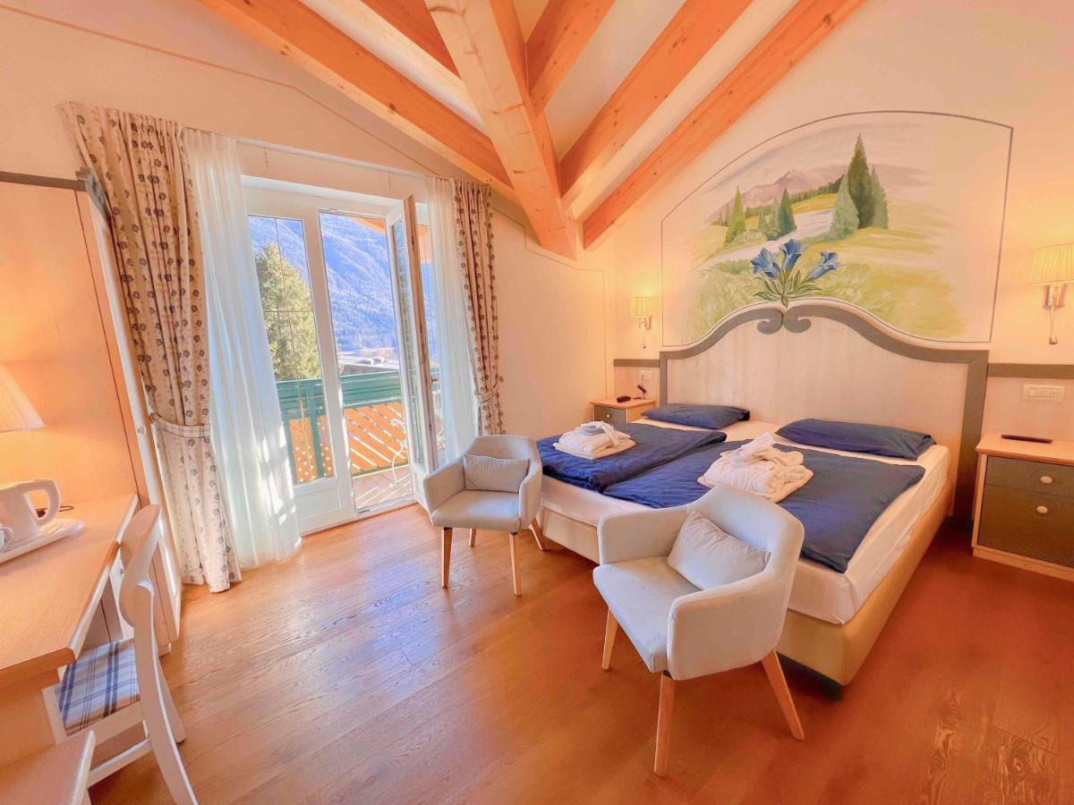 Alledolomiti Boutique Lake Hotel - Adults Friendly Molveno Exterior photo