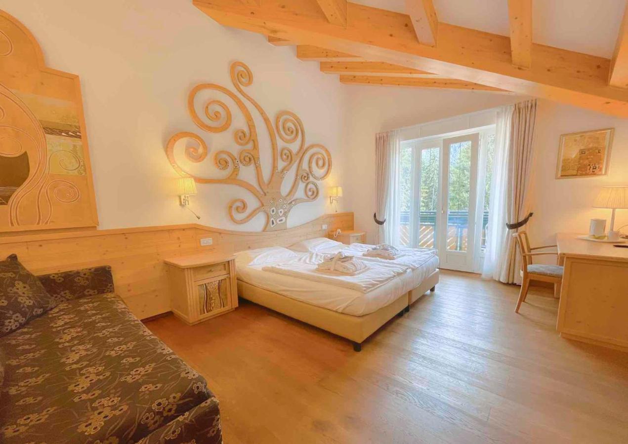 Alledolomiti Boutique Lake Hotel - Adults Friendly Molveno Exterior photo